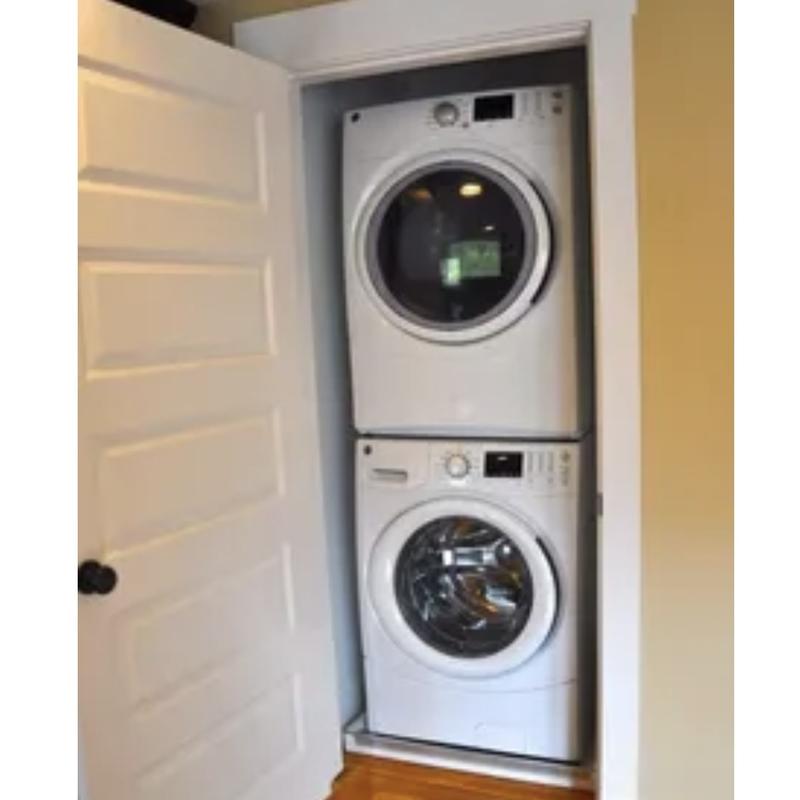 https://reputable-rooms.s3.amazonaws.com/59616/listing/bbba0f30-b95e-49e3-9736-884eec67ef74.jpeg
