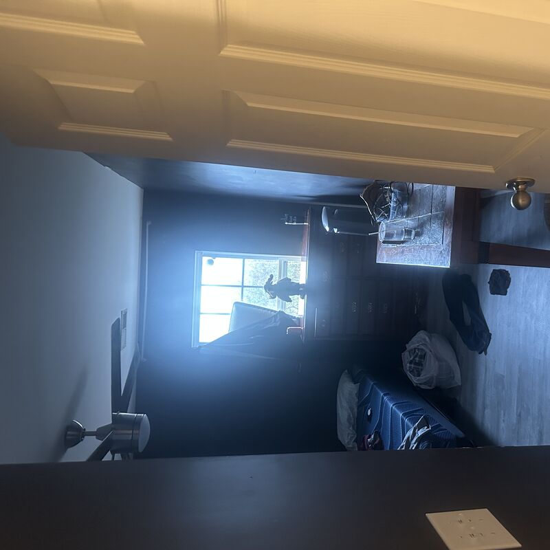 https://reputable-rooms.s3.amazonaws.com/images/279b83aa-1544-415d-95c5-b509091dc508.jpg