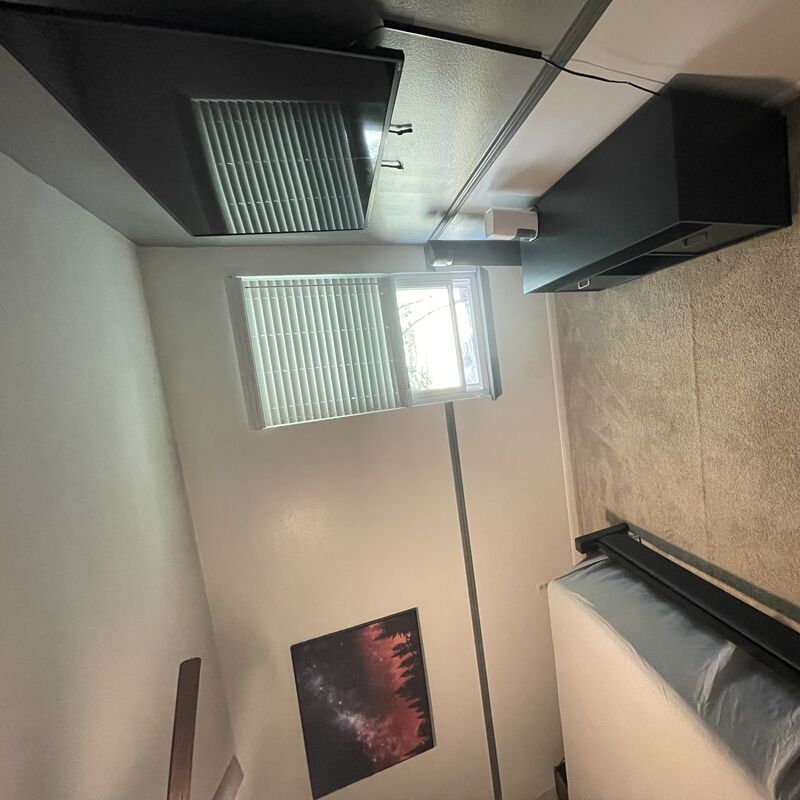 https://reputable-rooms.s3.amazonaws.com/images/8b0857ed-ba54-4f65-a8f7-2bf5b3a87a51.jpg